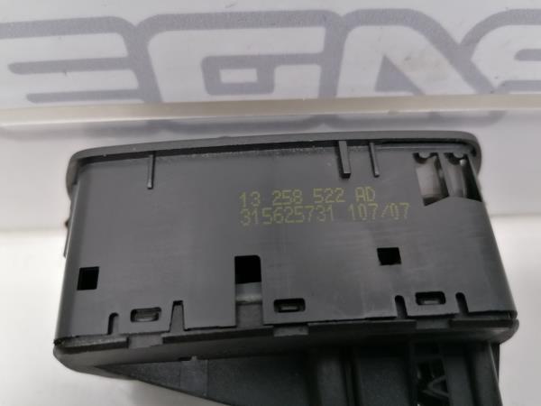Commande / interrupteur lève-vitre Avant gauche OPEL Corsa D Imagem-2