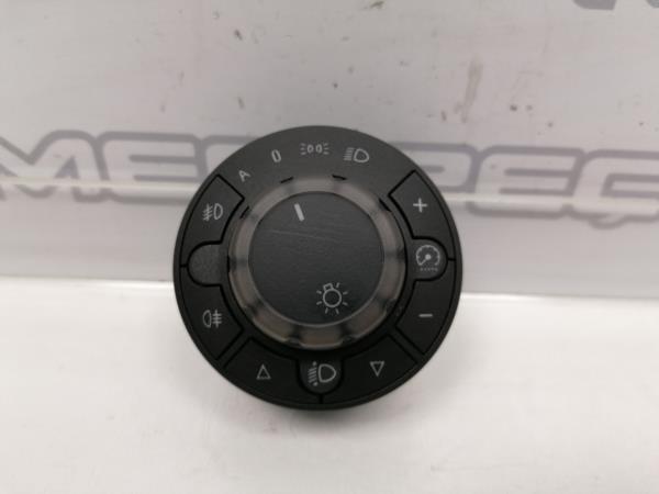 Bouton / interrupteur d'éclairage OPEL Corsa D