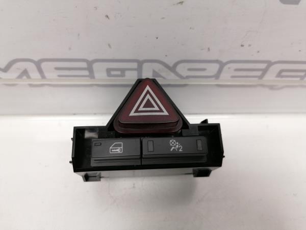 Bouton de Warning/ interrupteur 4 feux de détresse OPEL Corsa D