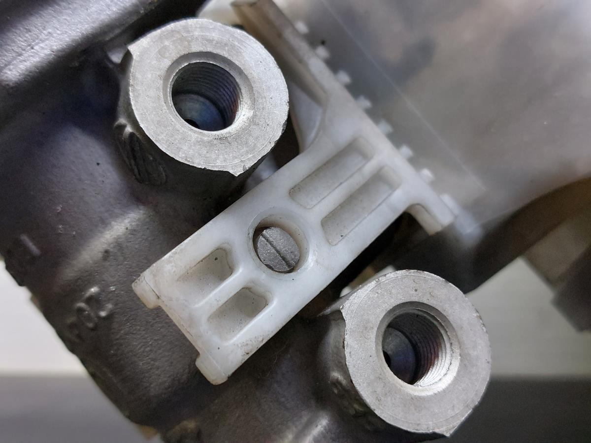 Pompe centrale de frein OPEL Corsa D Imagem-4