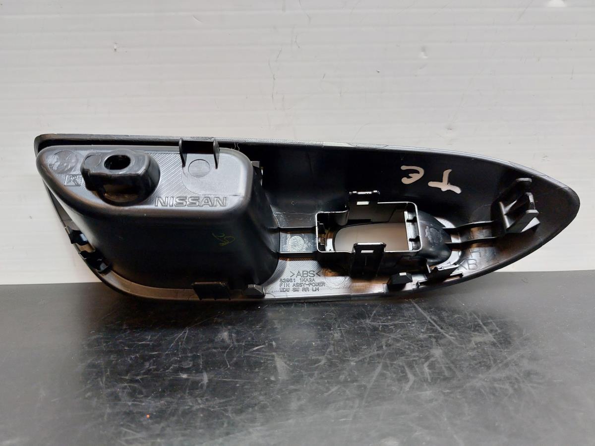Moulure de porte arrière gauche NISSAN Juke (F15) Imagem-3