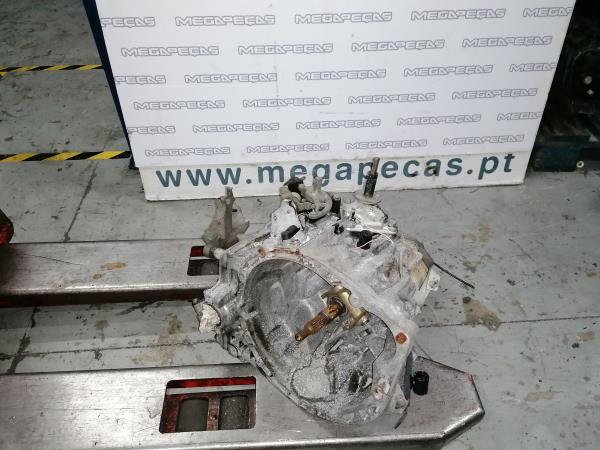 Caixa de velocidades manual PEUGEOT 406 (8B)