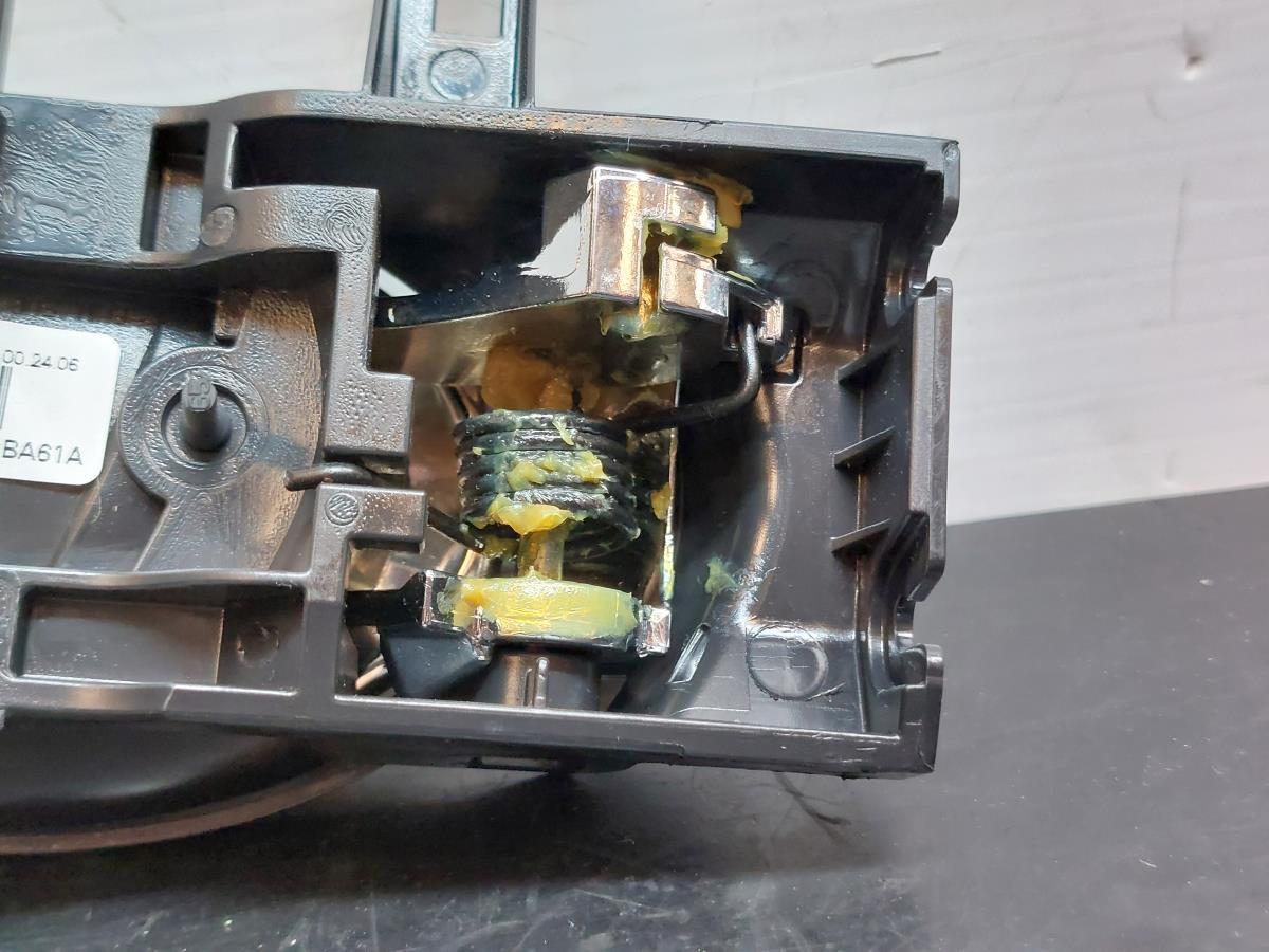 Right front interior door handle NISSAN Juke (F15) Imagem-4