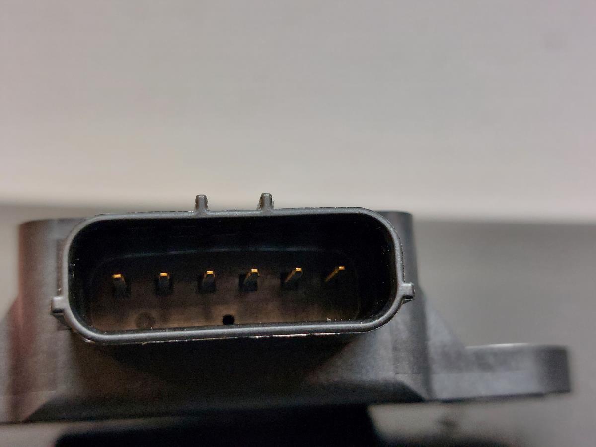 Sensor ABS frente direito NISSAN Juke (F15) Imagem-3