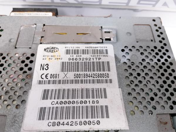 Rádio / auto-rádio PEUGEOT 607 (9D, 9U) Imagem-2