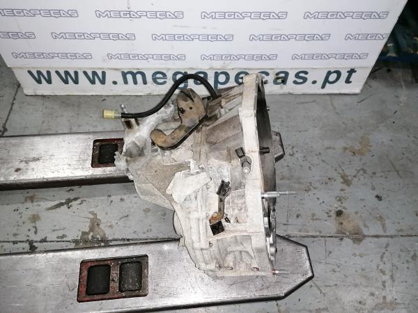 Caixa de velocidades manual DACIA Duster (HS_)