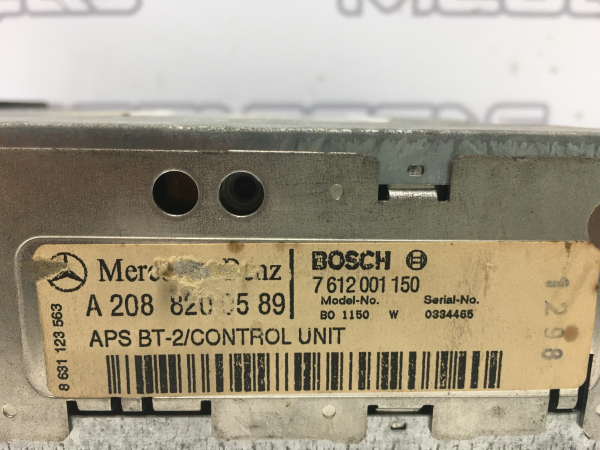 Rádio / auto-rádio MERCEDES-BENZ Classe E (W210) Imagem-1