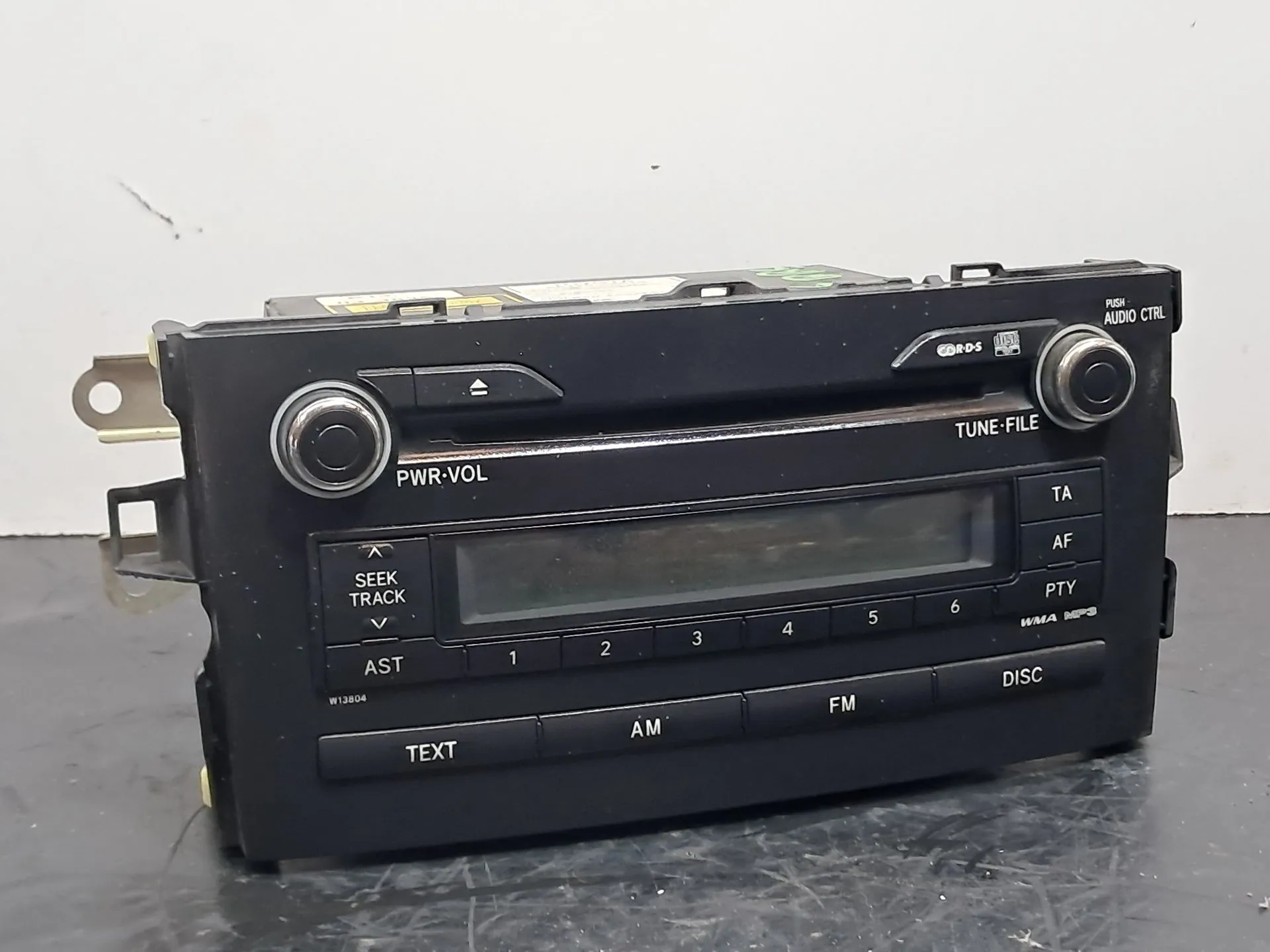 Rádio / auto-rádio TOYOTA Auris Hatchback (_E15_)