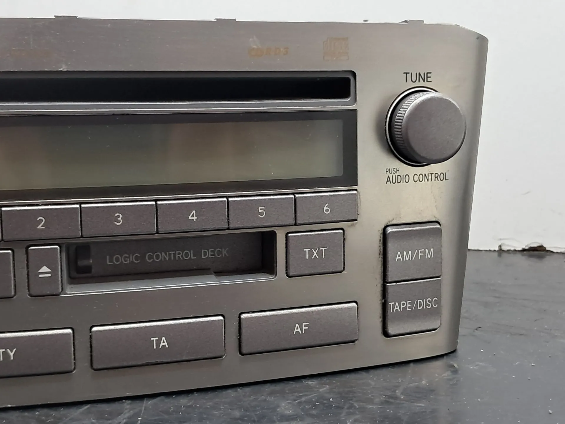 Rádio / auto-rádio TOYOTA Avensis Liftback (_T25_) Imagem-3