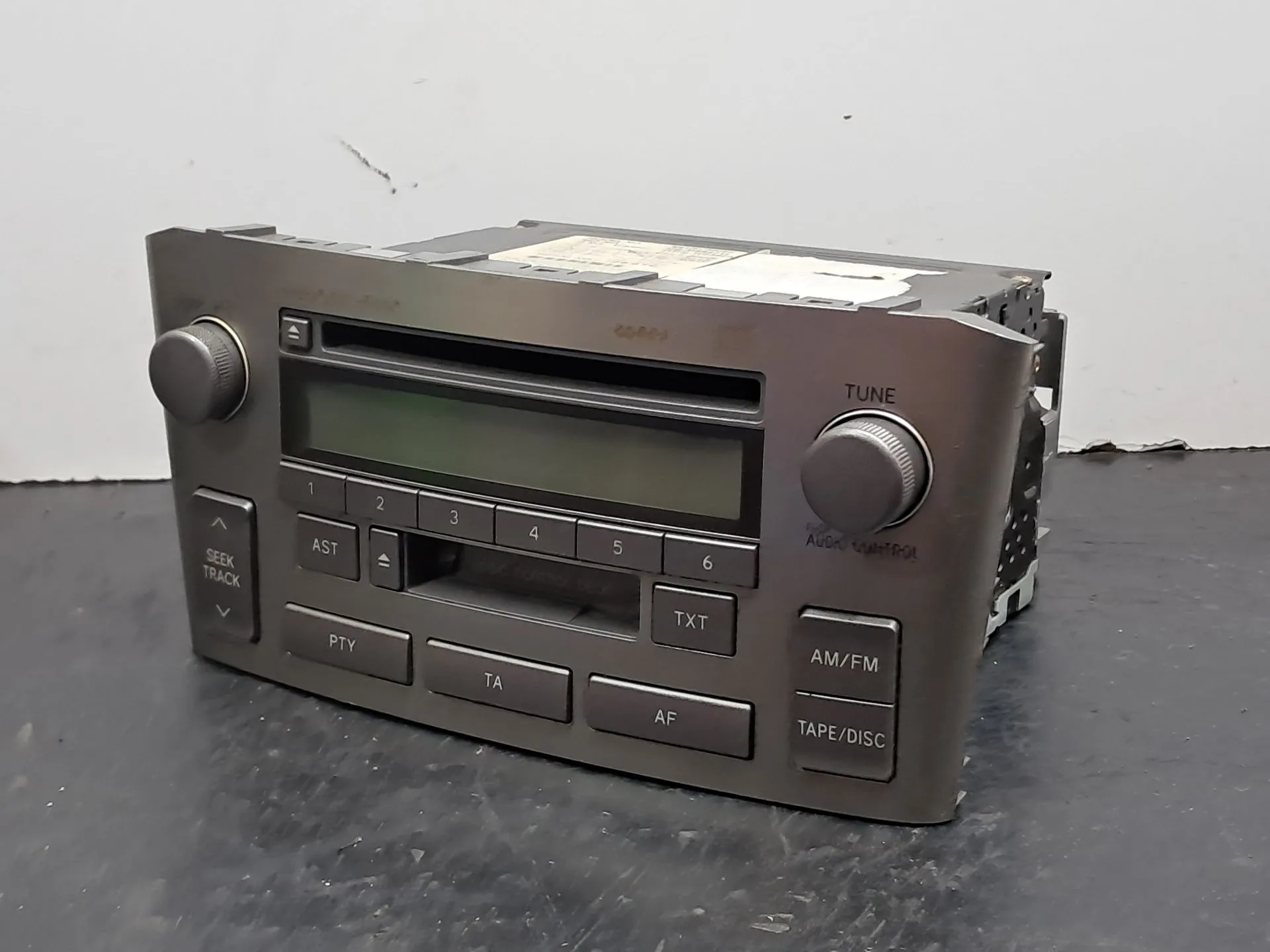 Rádio / auto-rádio TOYOTA Avensis Liftback (_T25_) Imagem-4