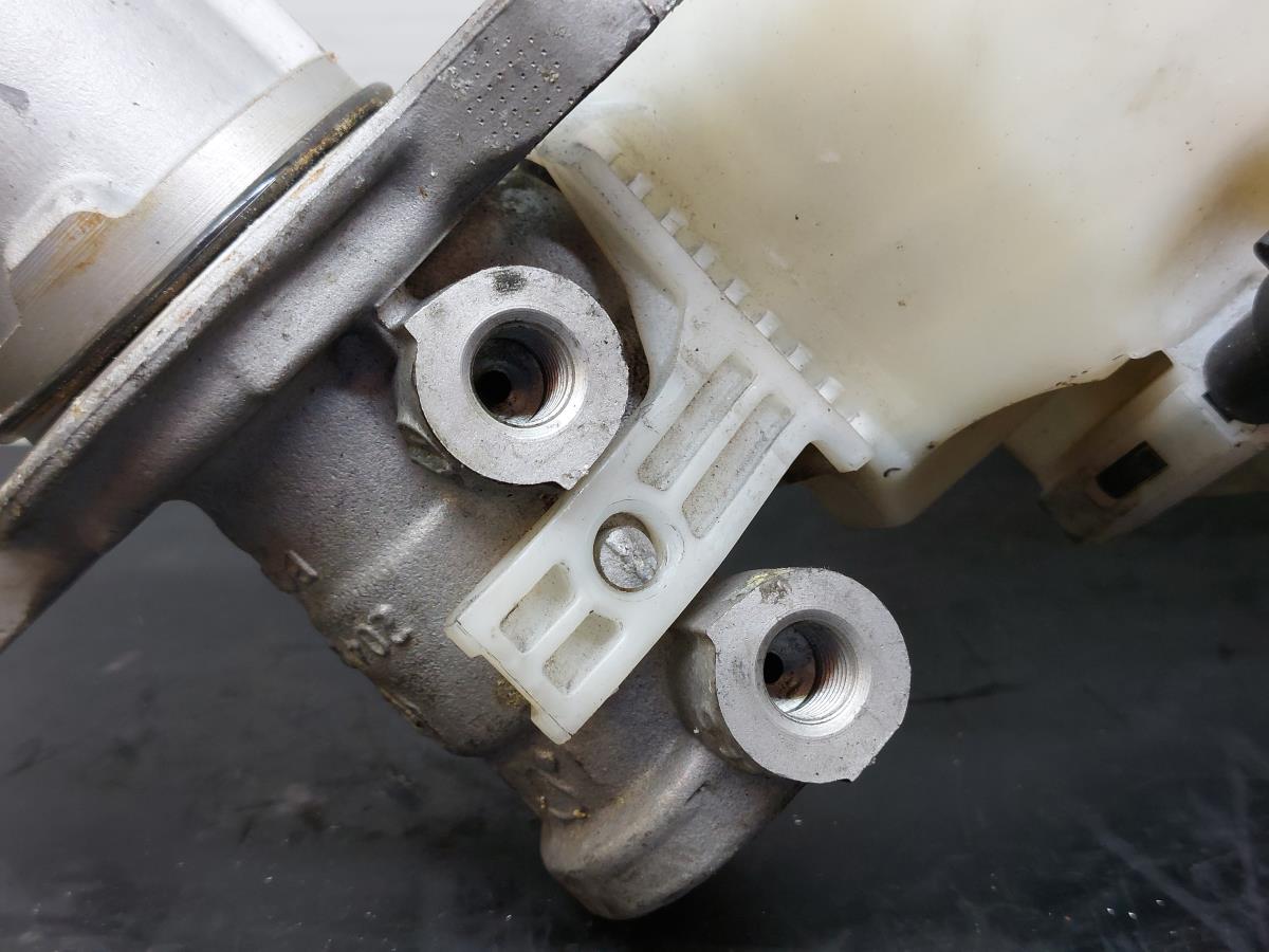 Pompe centrale de frein OPEL Corsa D Imagem-8