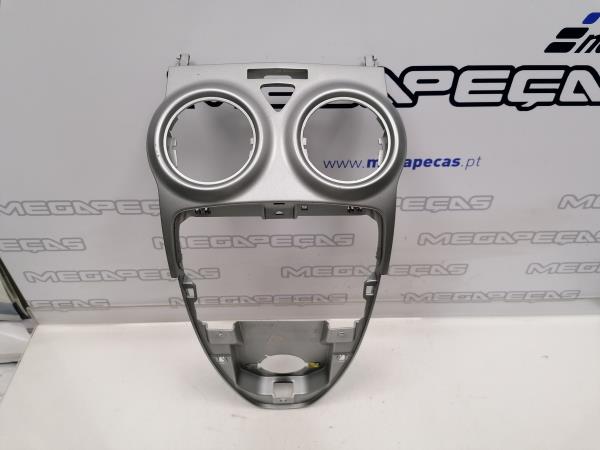 Moldura da consola central / rádio / aro OPEL Corsa D