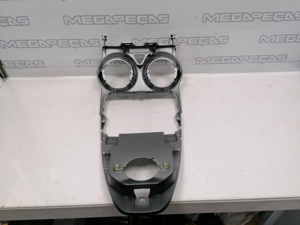 Dashboard trim OPEL Corsa D Imagem-1