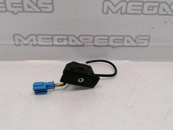 Módulo USB / AUX / IPOD MERCEDES-BENZ Classe C (W204)