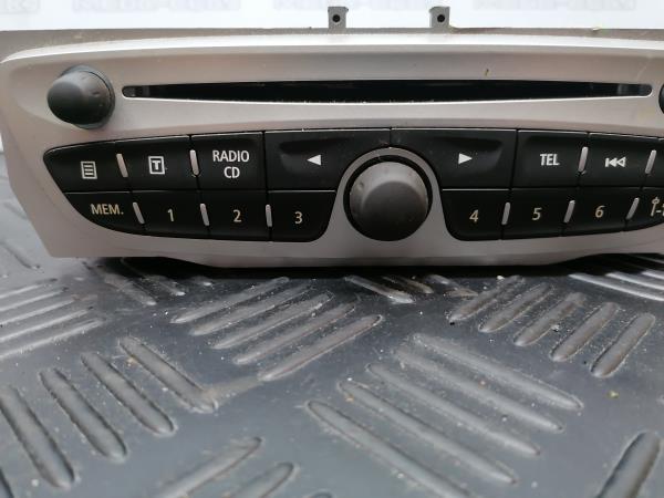 Car radio RENAULT Megane III (BZ0_) Imagem-1
