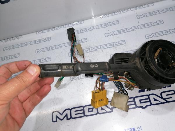 Mando de luces y limpia parabrisas FIAT Uno (146_) Imagem-1