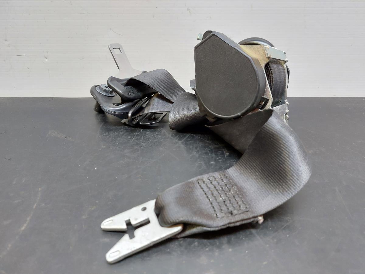 Right front seatbelt pretensioner RENAULT Megane III (BZ0_)
