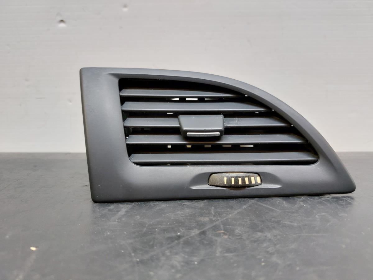 Difusor / salida de aire RENAULT Megane III (BZ0_) Imagem-1