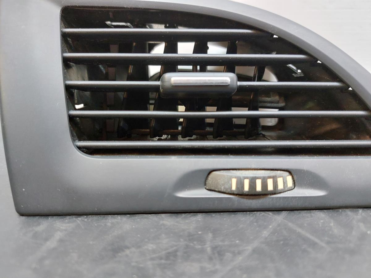 Difusor / salida de aire RENAULT Megane III (BZ0_) Imagem-2