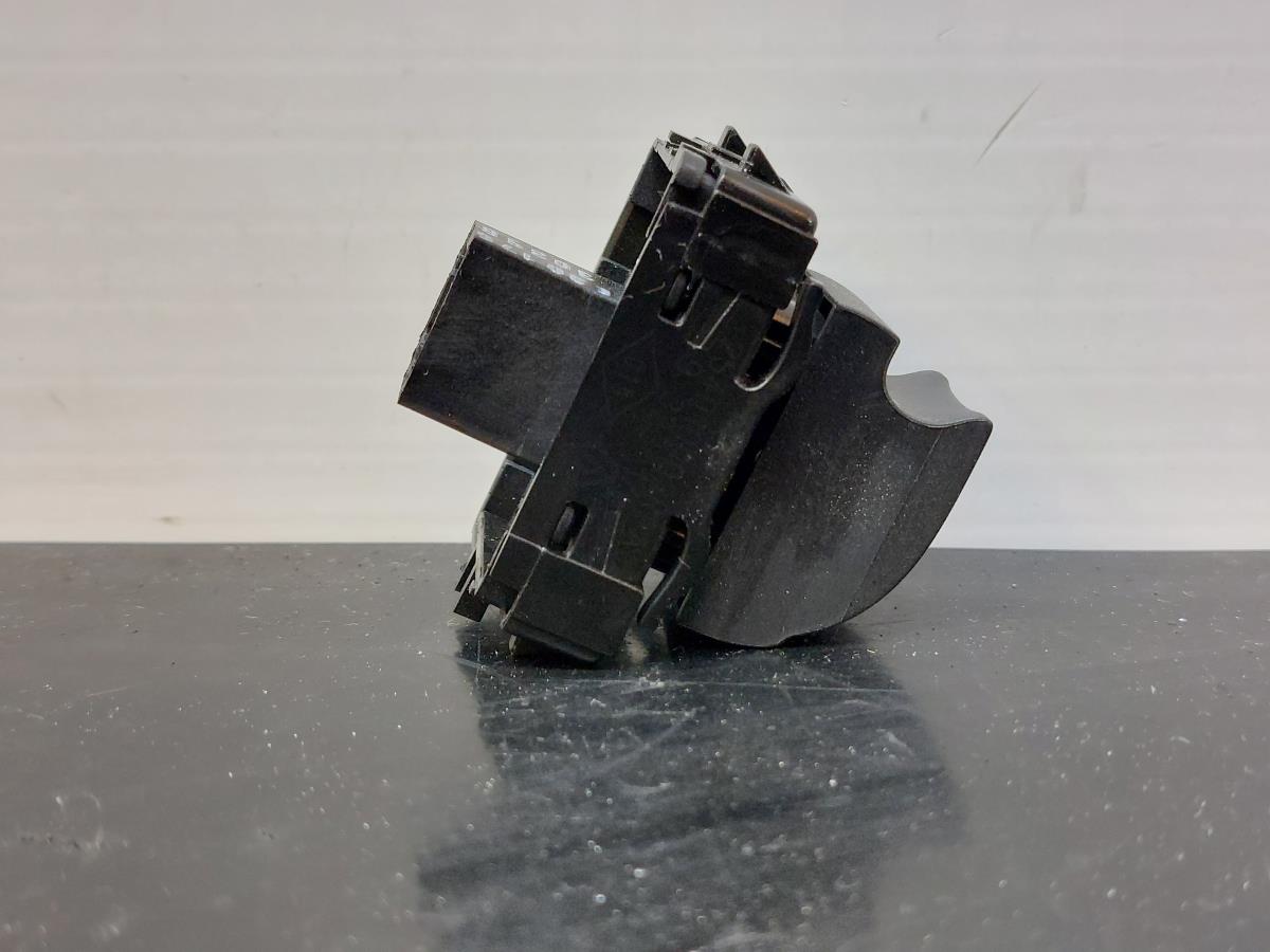 Right Front window control RENAULT Megane III (BZ0_) Imagem-2