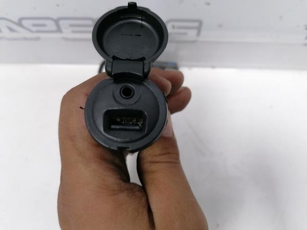 Módulo USB / AUX / IPOD FIAT Scudo (270_, 272_) Imagem-1