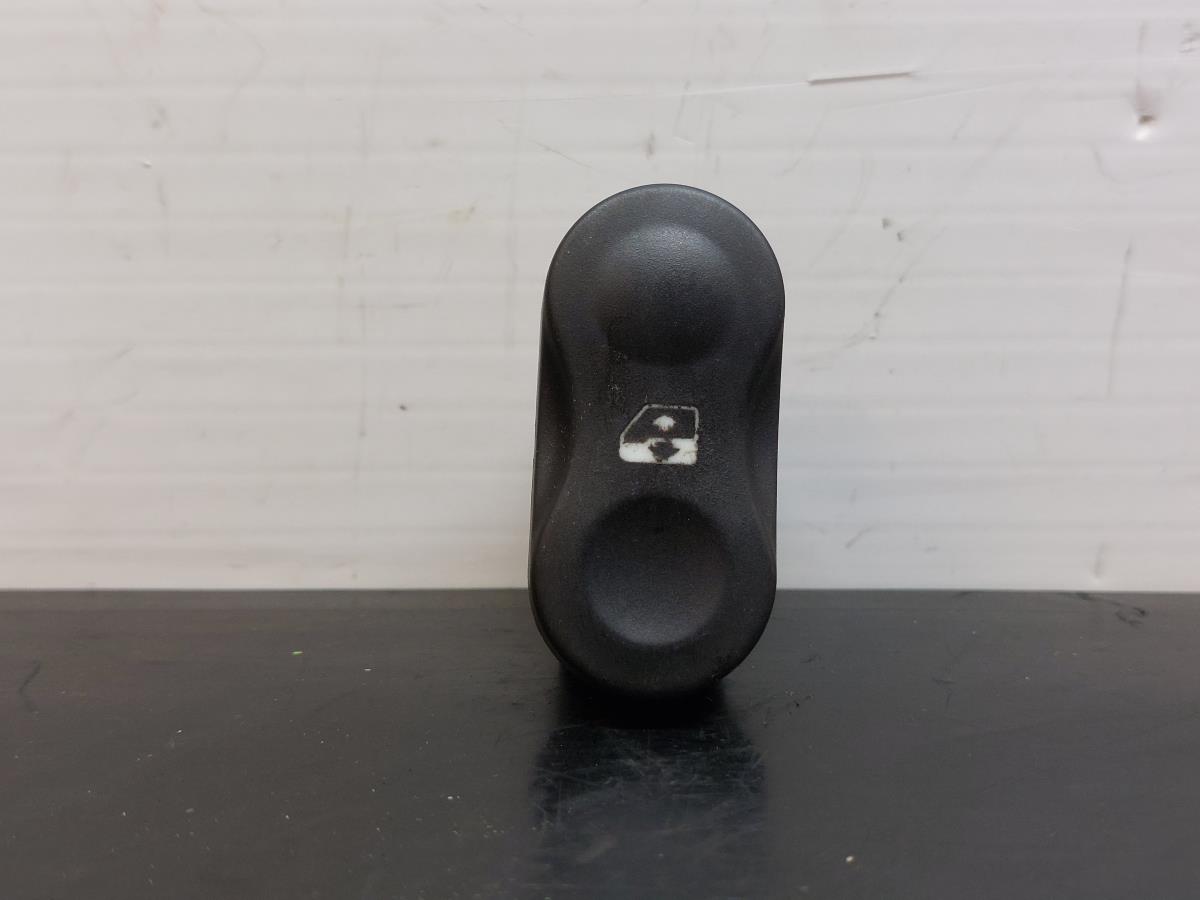 Comando / botão / interruptor vidros frente direito DACIA Duster (HS_)