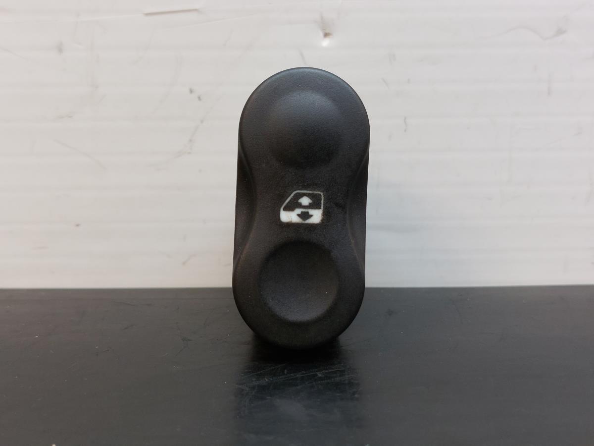 Comando / botão / interruptor vidros frente direito DACIA Duster (HS_)