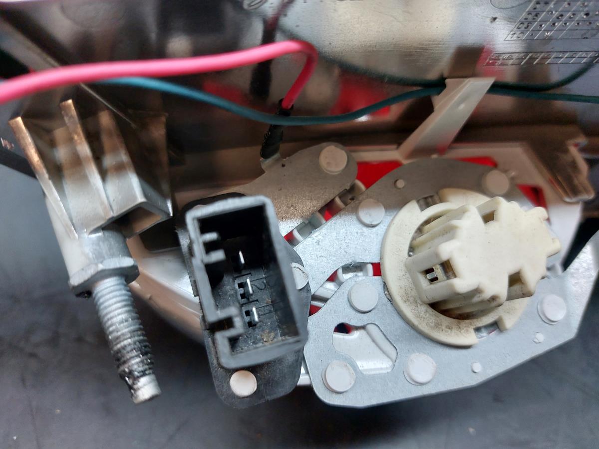 Left Tailgate light  BMW X5 (E70) Imagem-2