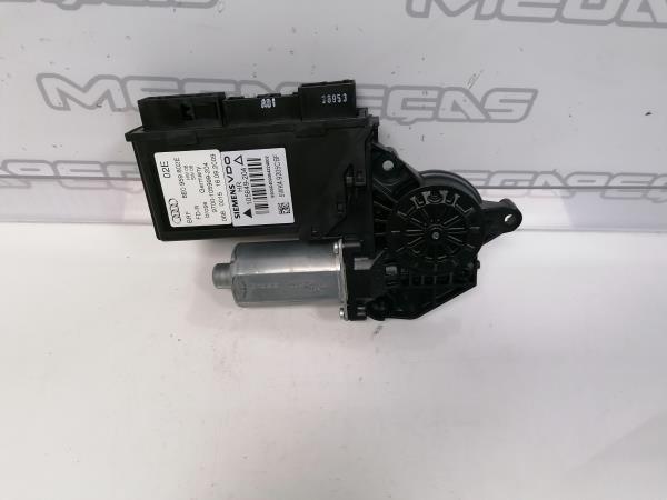 Motore alzacristallo posteriore destro SEAT Exeo (3R2)