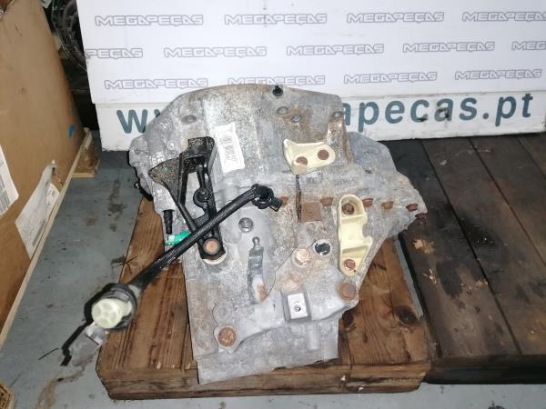 Caixa de velocidades manual RENAULT Megane III (BZ0_) Imagem-1