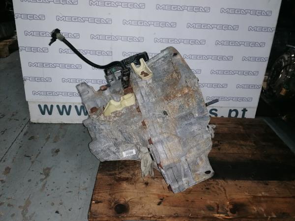 Manual gearbox RENAULT Megane III (BZ0_)