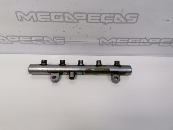 Rampa de inyección PEUGEOT 407 (6D_)