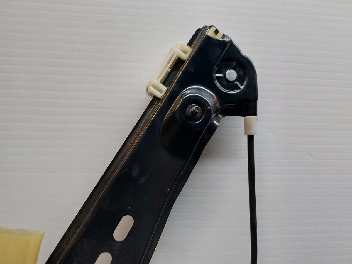 Alzavetro anteriore sinistro BMW 3 Touring (E91) Imagem-1