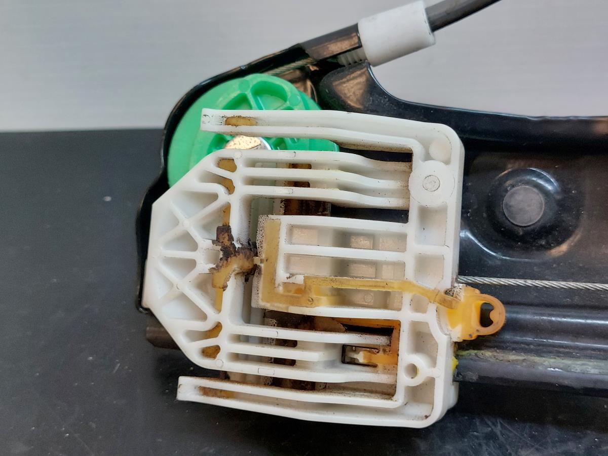 Alzavetro anteriore sinistro BMW 3 Touring (E91) Imagem-8