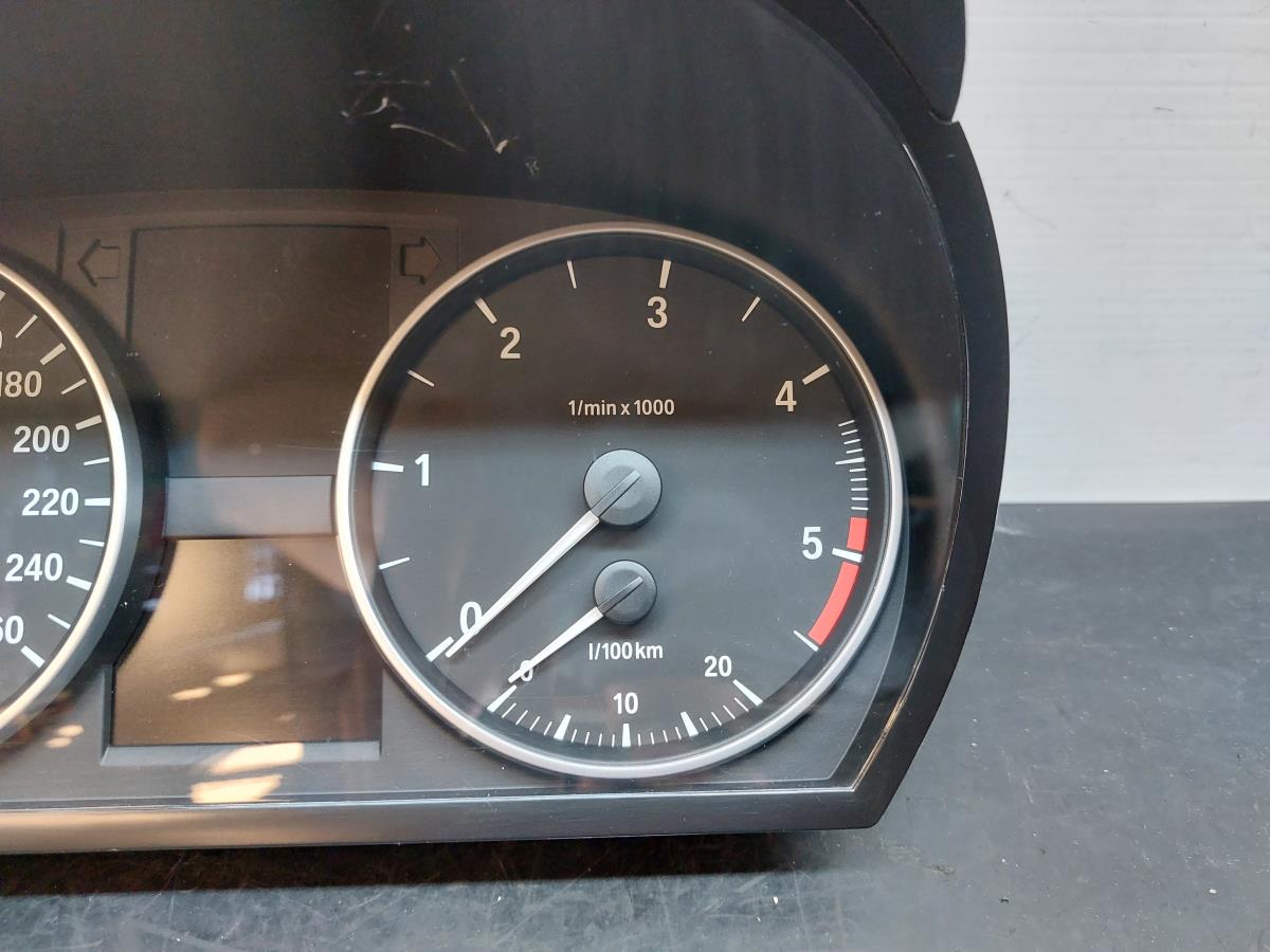 Quadro strumenti / Pannello strumenti BMW 3 Touring (E91) Imagem-2