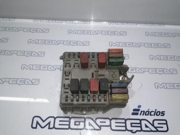 Caixa fusíveis da bateria FIAT Punto (188_) Imagem-2