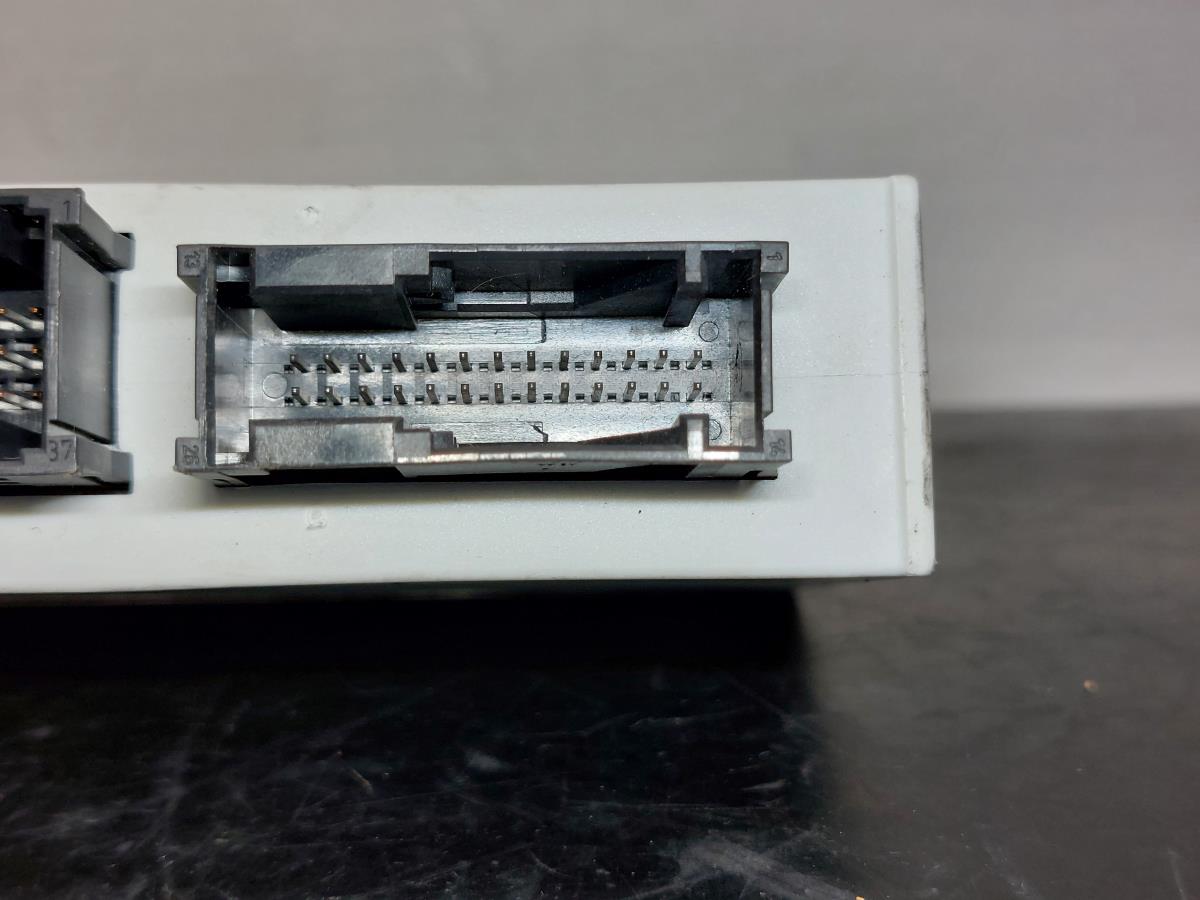 Scatola fusibili / SAM / BSI BMW 3 Compact (E46) Imagem-5