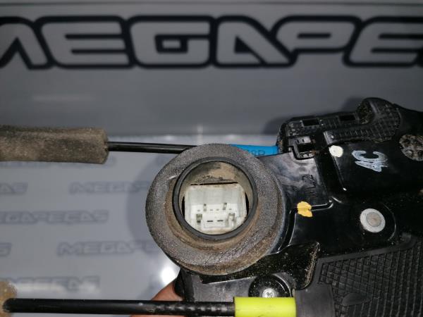 Serratura / chiusura porta anteriore sinistro TOYOTA Avensis Wagon (_T27_) Imagem-2