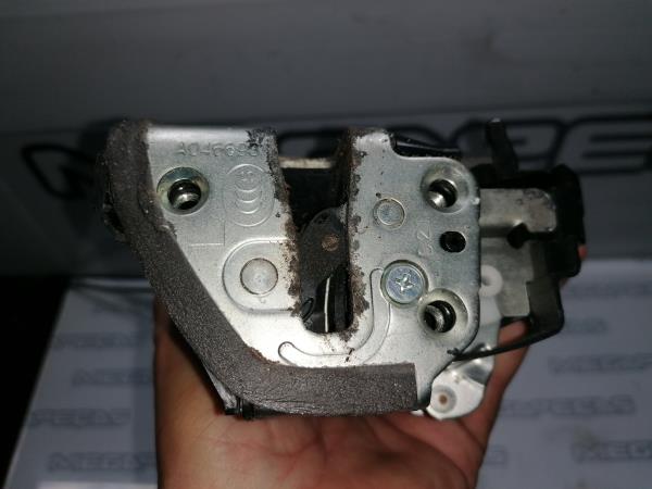 Serratura / chiusura porta anteriore sinistro TOYOTA Avensis Wagon (_T27_) Imagem-1