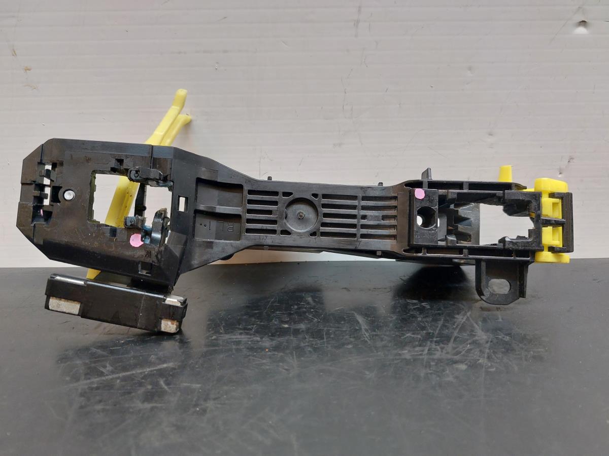 Support poignée porte arrière gauche TOYOTA Avensis Wagon (_T27_)