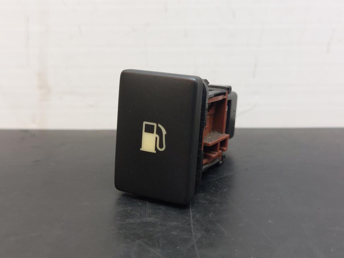 Botão / interruptor tampão de combustível TOYOTA Avensis Wagon (_T27_)