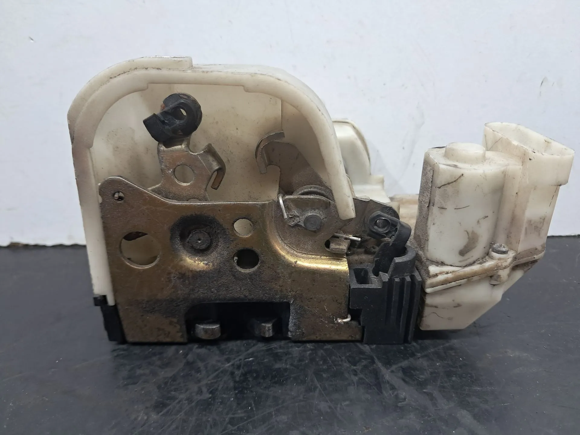 Cerradura / cierre puerta delantero izquierdo LANCIA Y (840_) Imagem-2