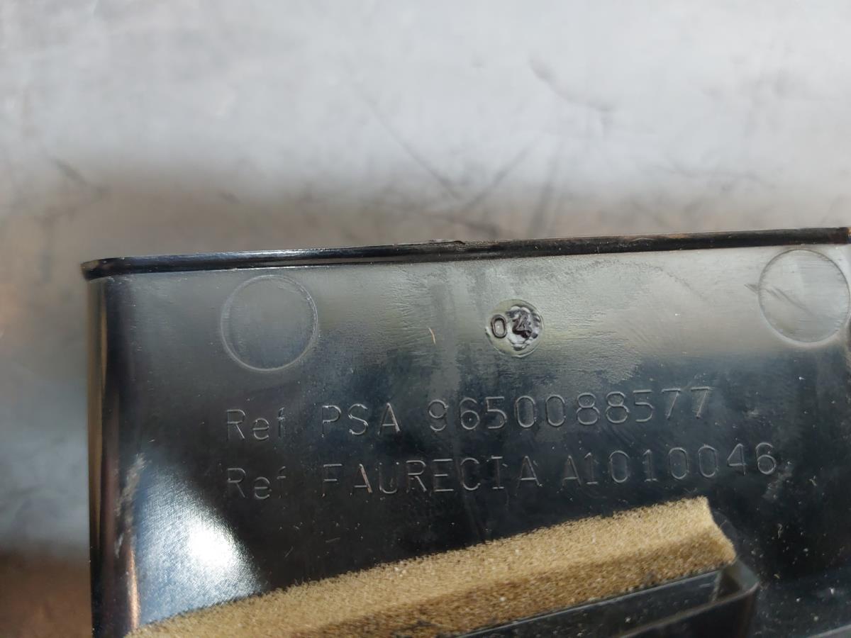 Difusor / salida de aire PEUGEOT 207 SW (WK_) Imagem-5