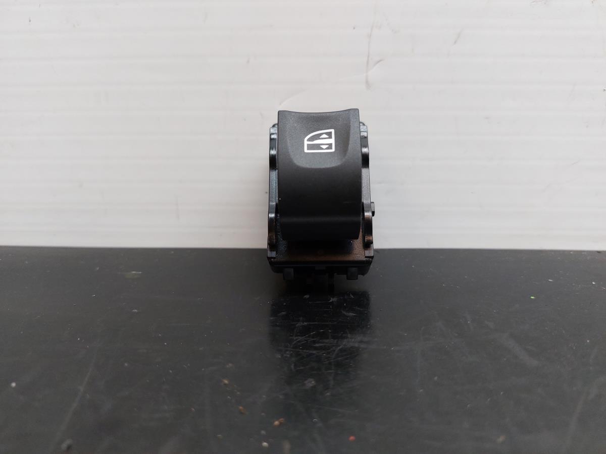 Mando / interruptor elevalunas delantero derecho RENAULT Laguna III (BT0/1) Imagem-0