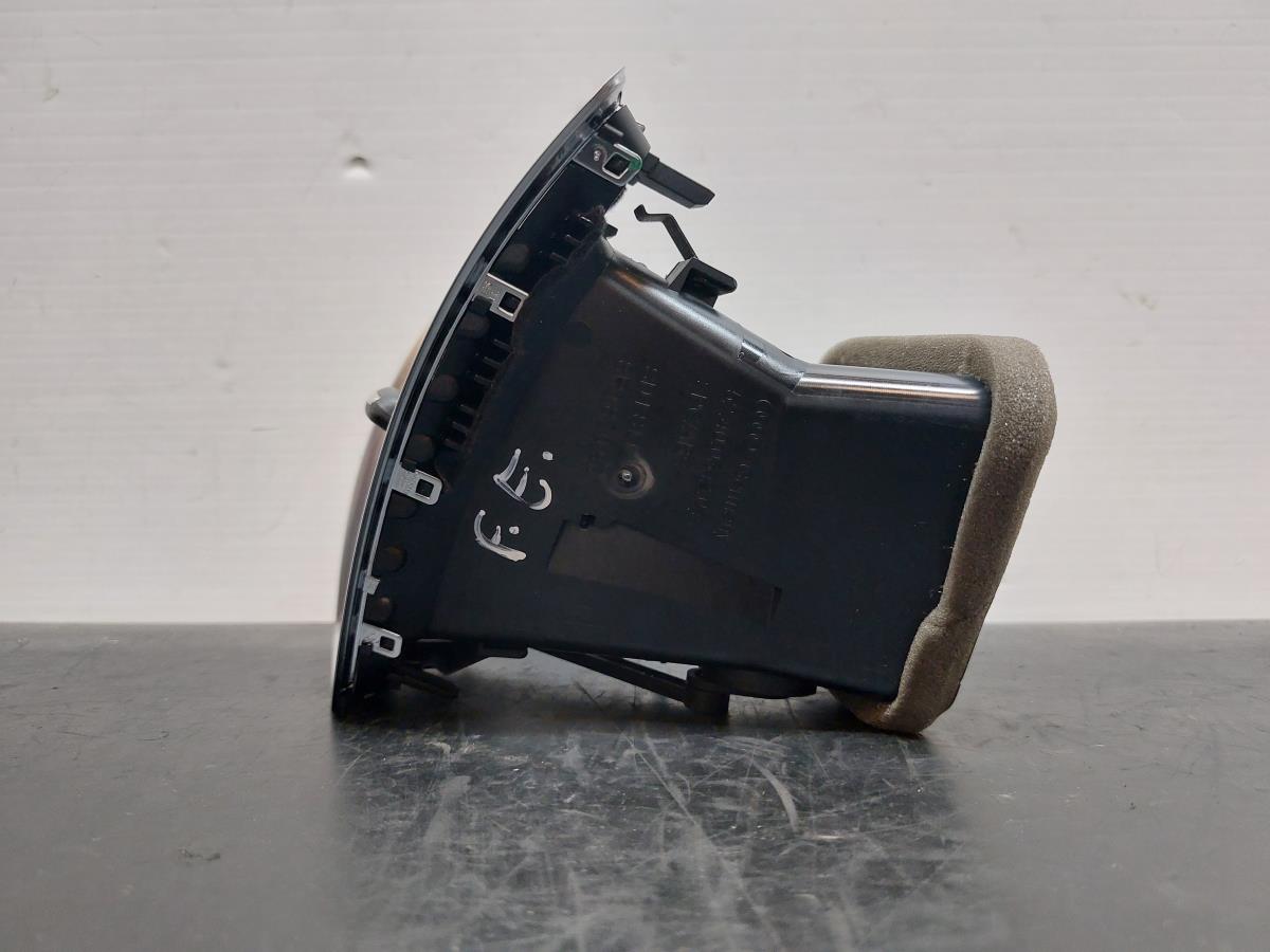 Difusor / salida de aire AUDI Q5 (8R) Imagem-1