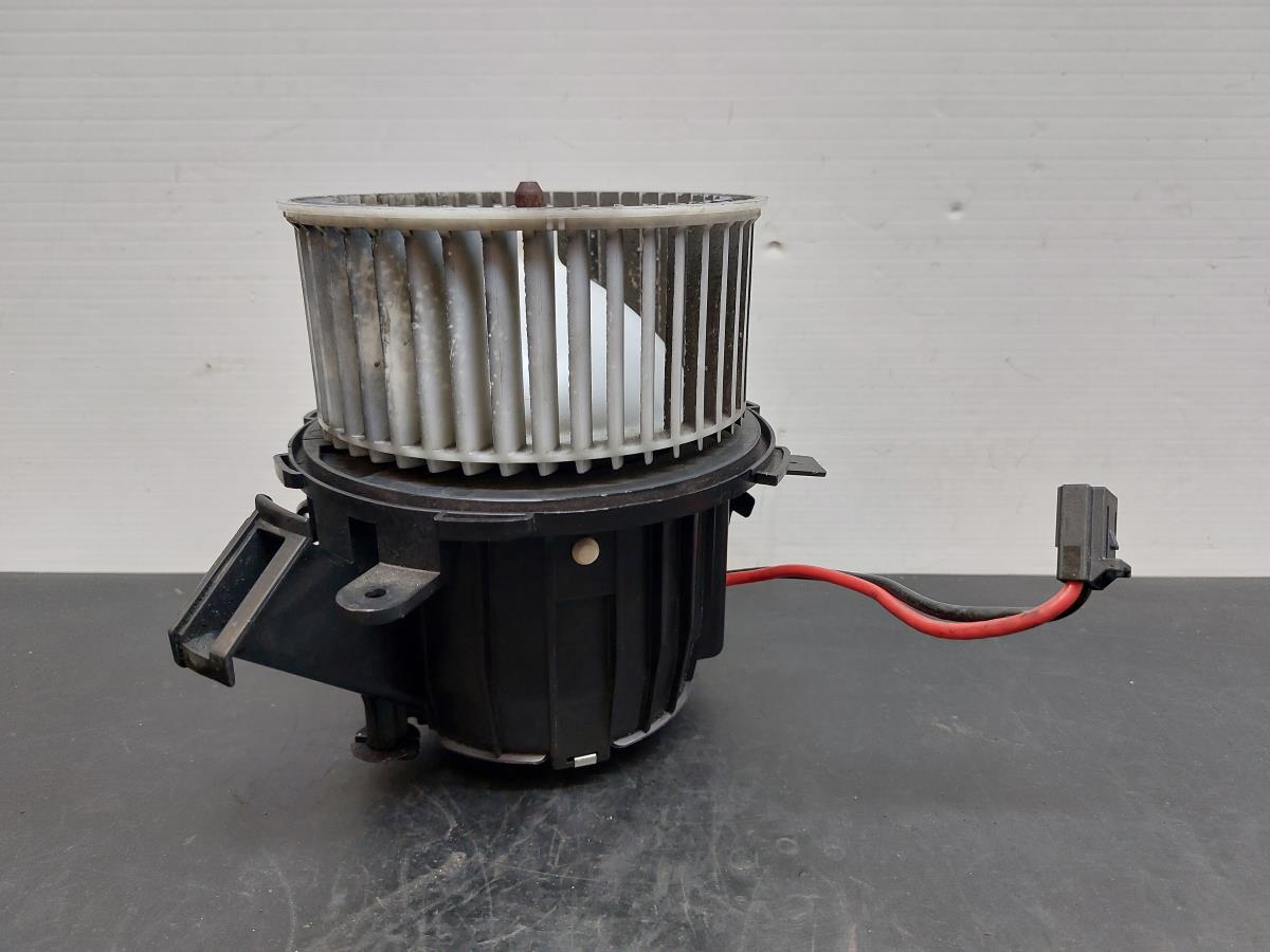 Motor de calefacción AUDI Q5 (8R)