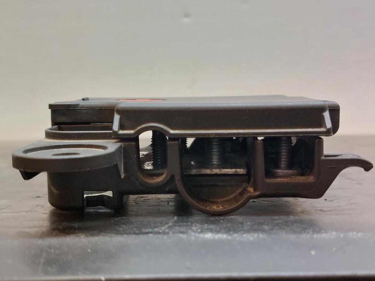 Caixa fusíveis da bateria AUDI Q5 (8R) Imagem-2