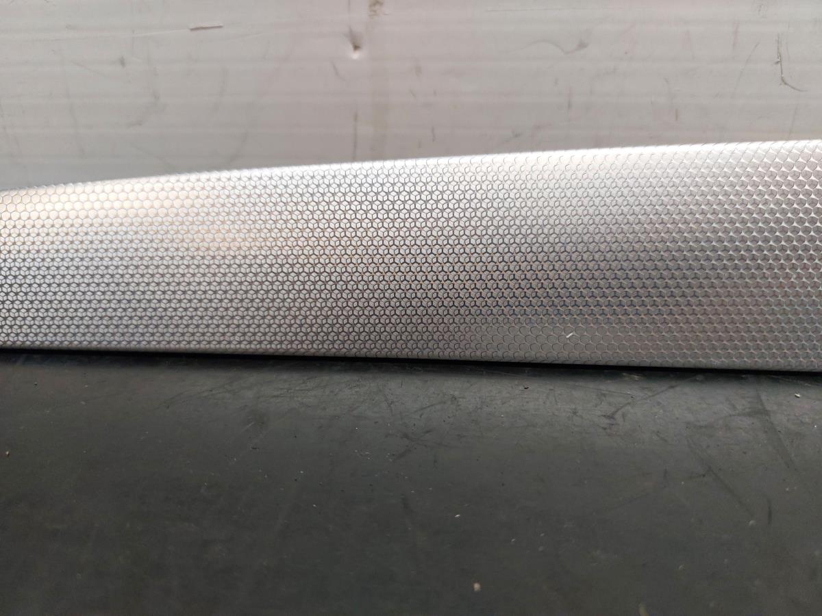 Moulure de porte avant gauche AUDI Q5 (8R) Imagem-3