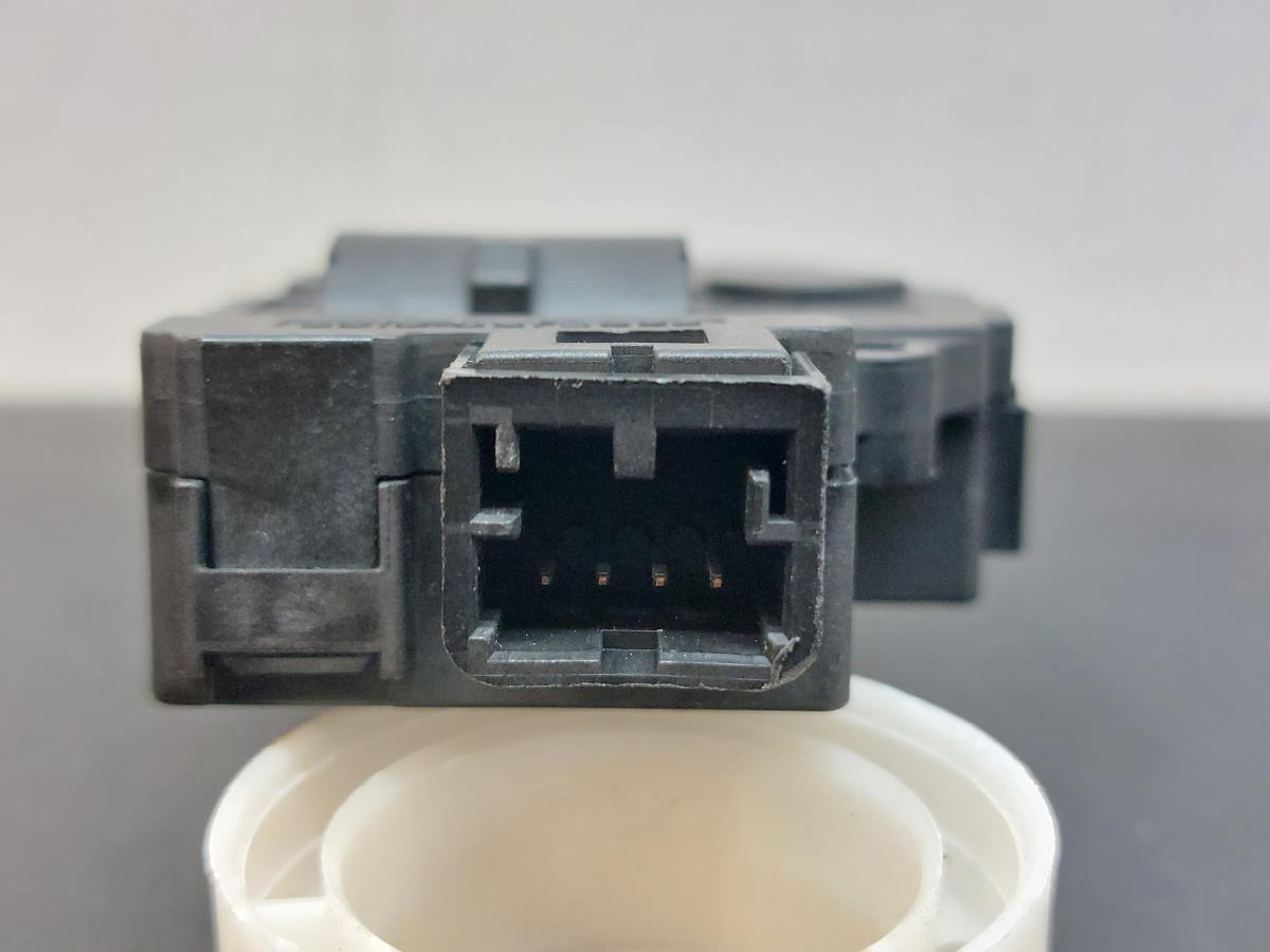 Motor del compuerta de la calefacción AUDI Q5 (8R) Imagem-2