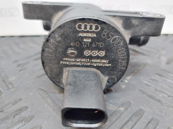 Bomba de agua AUDI Q5 (8R) Imagem-2